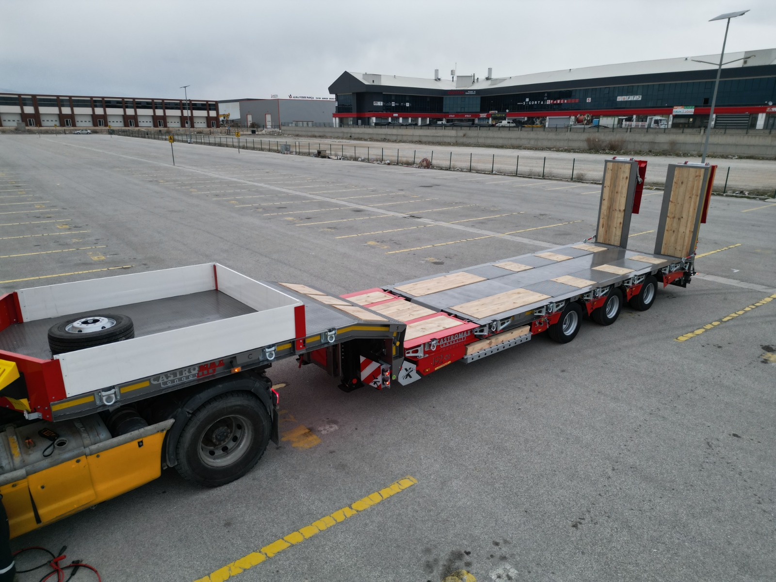 Worldwide freight services